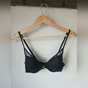 Third Love Plunge Pushup